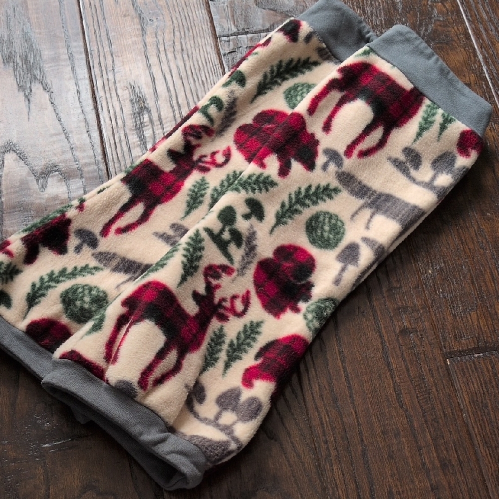 NWOT Outdoor Nature Animal Patterned Fleece Ice Skater Skating Leg Warmers